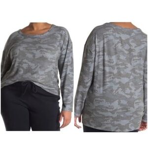 Chaser Camo Women’s Long Sleeve Pullover Athleisure Pullover Top Size Large